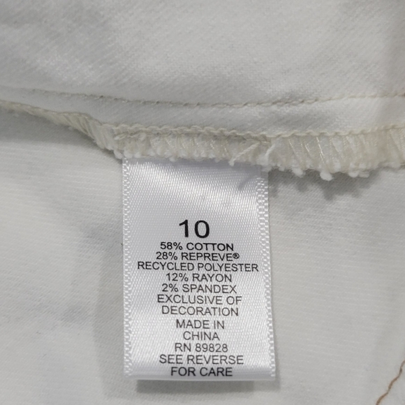 LOGO Lori Goldstein Women' Off White Denim Patchwork Button Front Jacket… - Picture 14 of 14